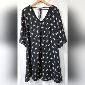 B Collection by Bobeau Women's Floral Dress Size Medium Black Cottagecore Flare